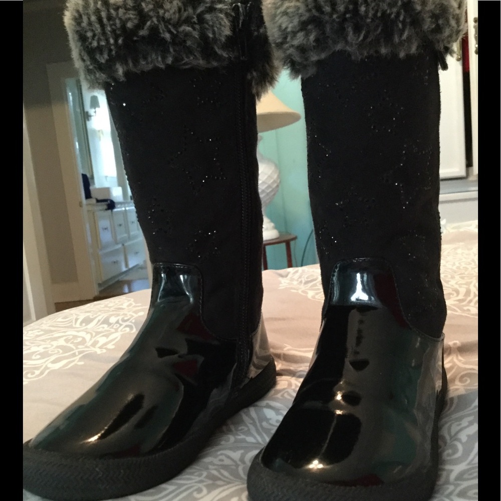 Girls size 8 Enzo Black Boots